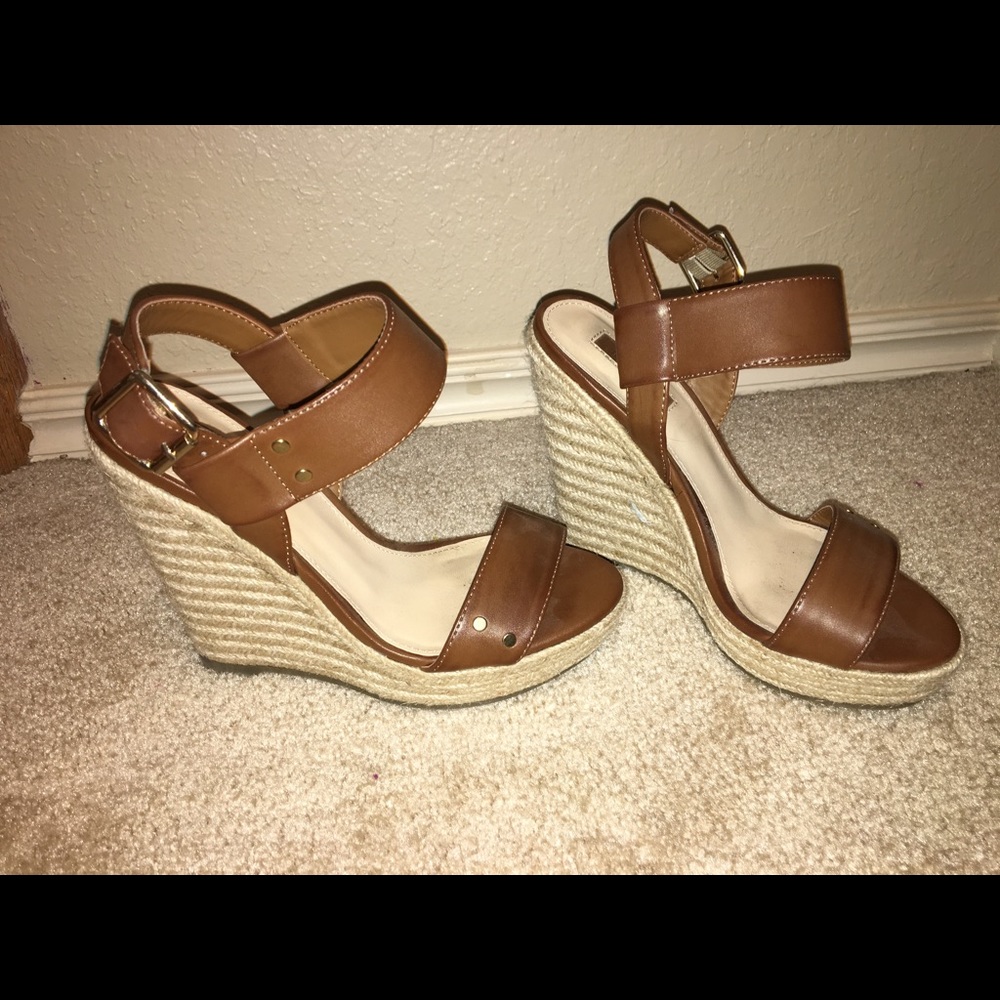 Brown Wedges